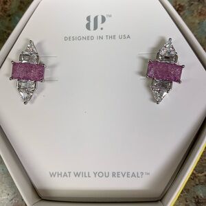 Stud earrings lavender ice